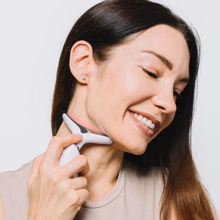 Luvidora Sculpt™ — Neck & Face Toning Wand