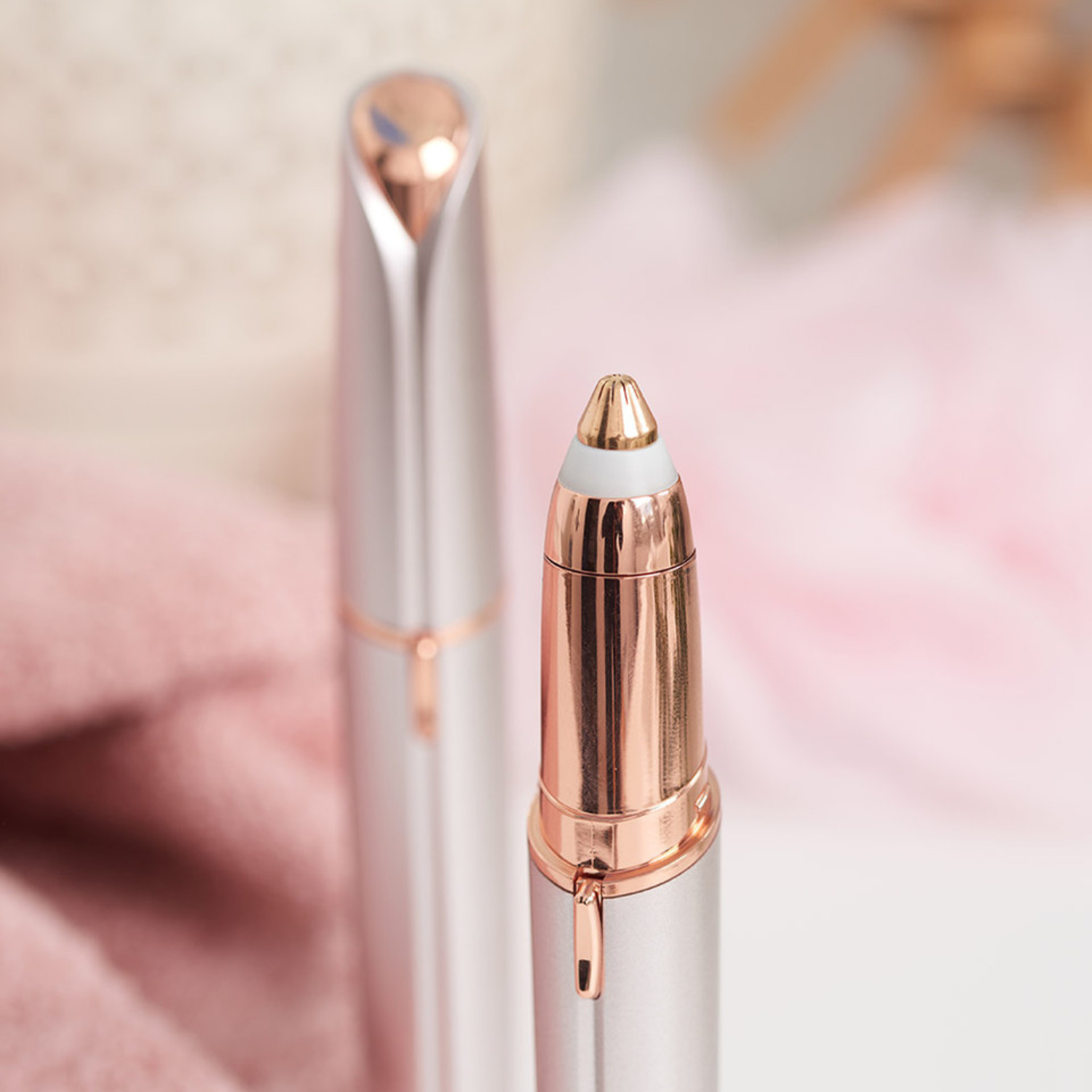 LumiBrow™ - Rechargeable Eyebrow Remover