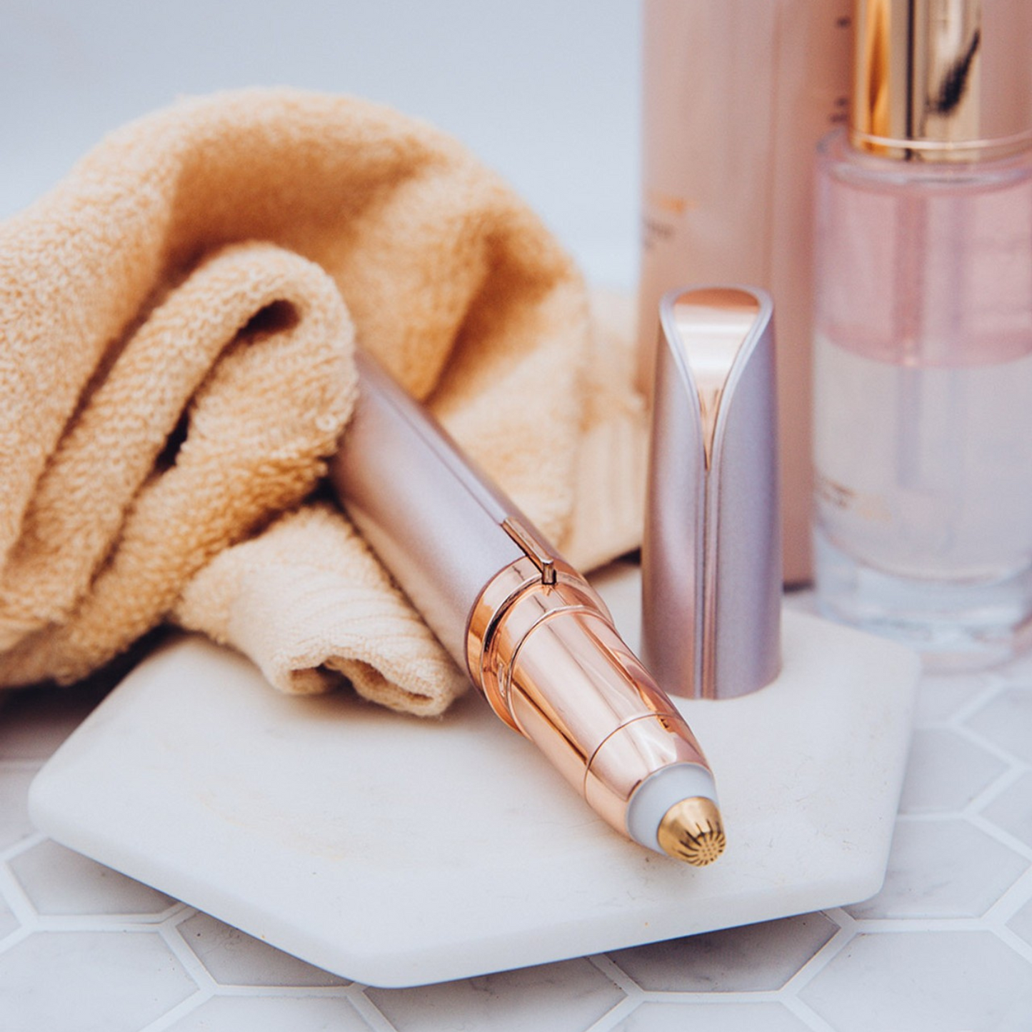 LumiBrow™ - Rechargeable Eyebrow Remover