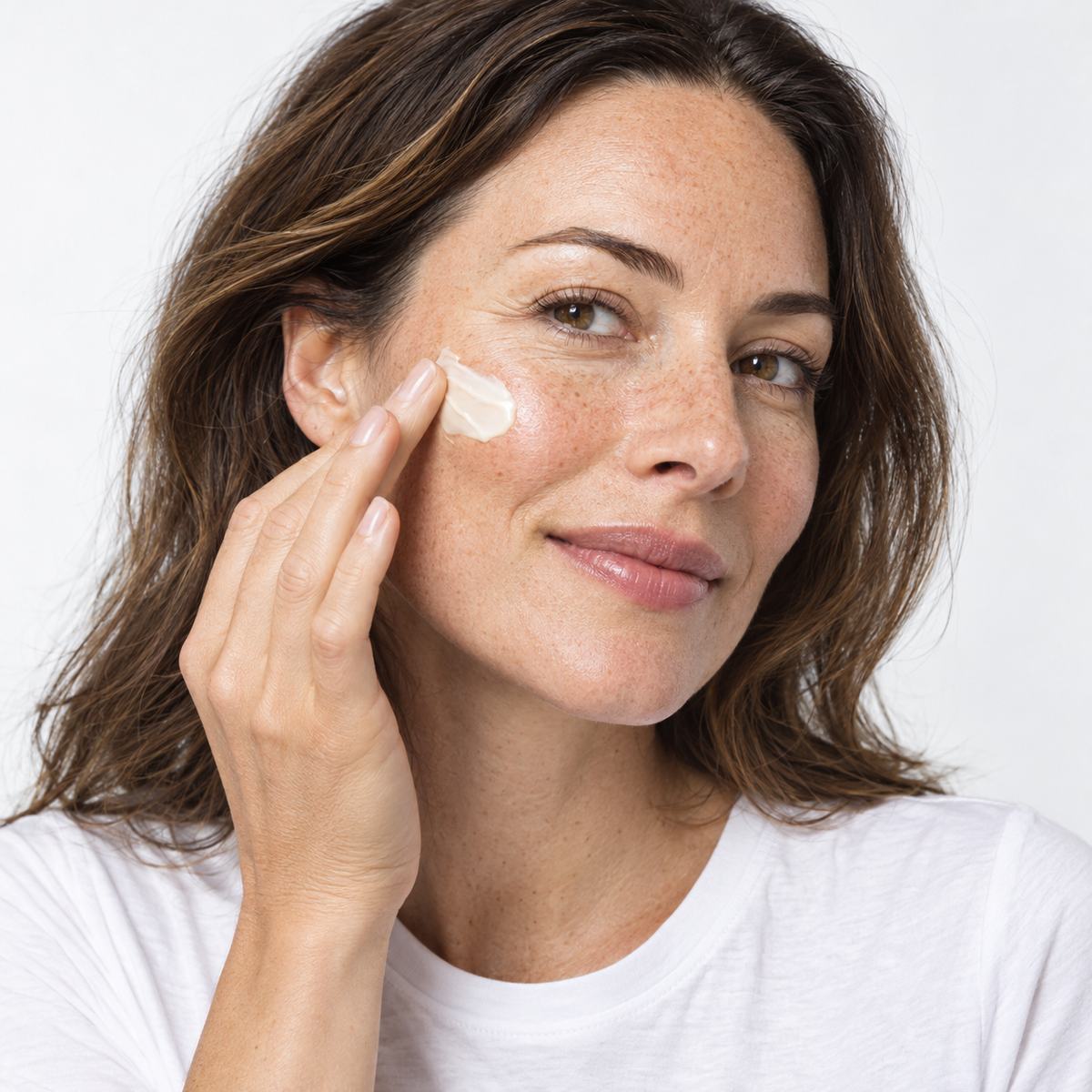 Kojic Acid Dark Spot Cream — skincare application